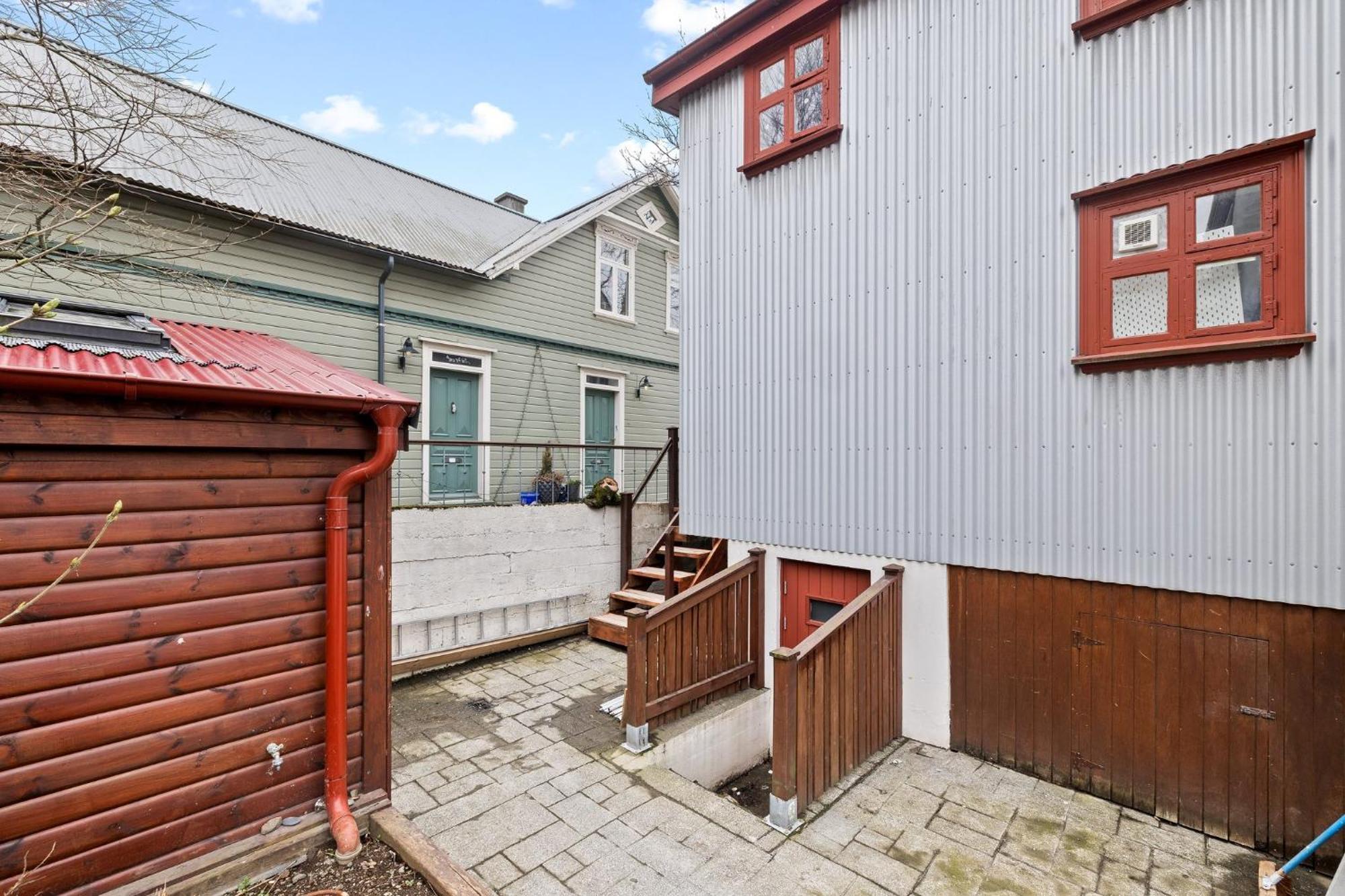 Downtown Reykjavik Baldursbra Holiday Home 外观 照片
