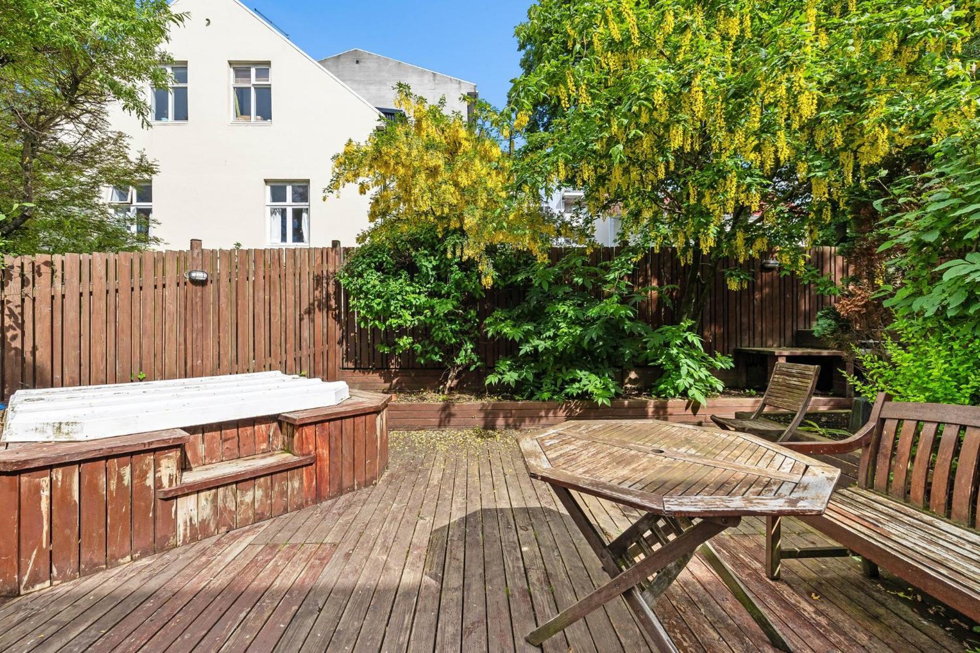 Downtown Reykjavik Baldursbra Holiday Home 外观 照片