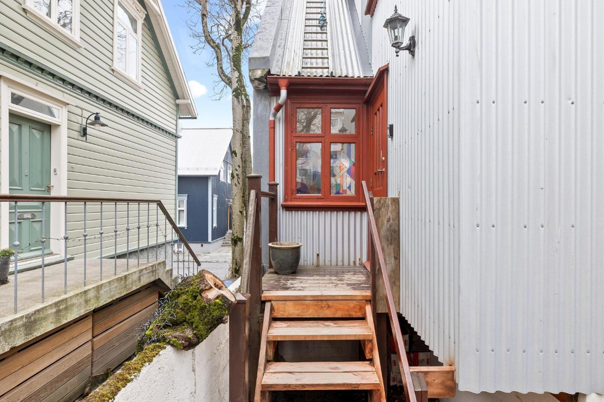 Downtown Reykjavik Baldursbra Holiday Home 外观 照片